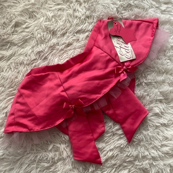 NWT Victoria’s Secret Santa baby big bow skirt